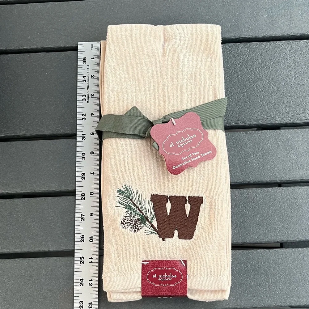 Kohls; Holiday Beige & Brown; Embroidered Monogram “W”; Kitchen/Hand Towels; NWT